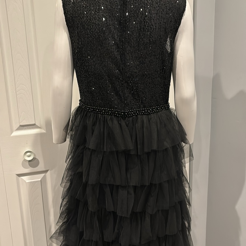 NWOT Mac Duggal ruffle tulle tiered sequin top gown - Picture 10 of 15
